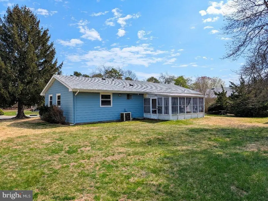 29 Moccasin Dr, Manchester, NJ 08759 - #3