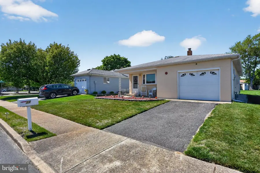 17 Corinth Pl, Toms River, NJ 08757 - #2