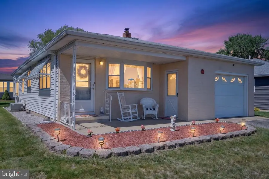 17 Corinth Pl, Toms River, NJ 08757 - #3