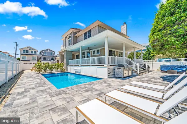 13 E 16th, LONG BEACH TOWNSHIP, NJ 08008