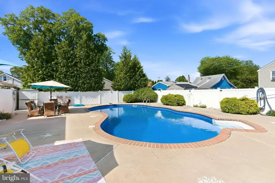 111 Bash Rd, Toms River, NJ 08753 - #2
