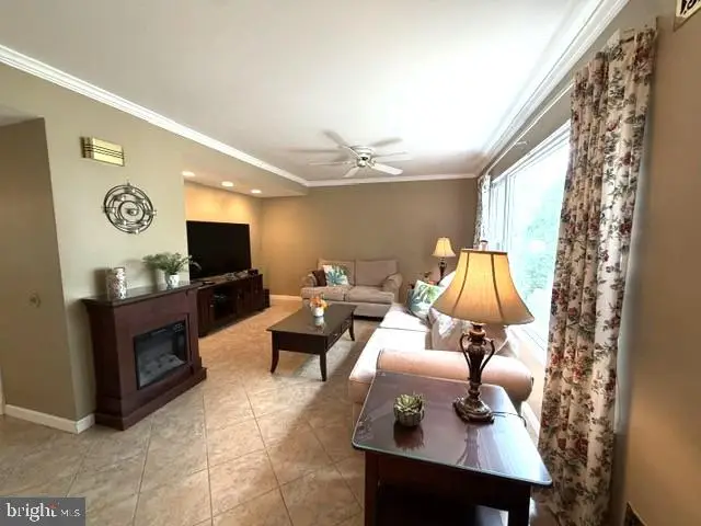 41 Mizzen Dr, Barnegat, NJ 08005 - #3