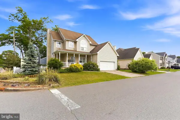 801 Cranberry Rd, BEACHWOOD, NJ 08722