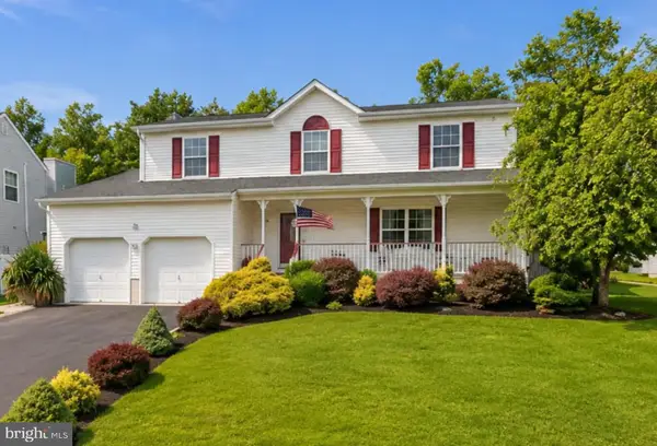 32 Pulaski Dr, BARNEGAT, NJ 08005