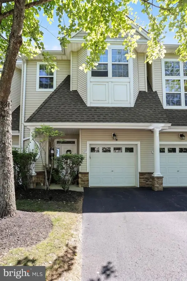 23 Ocean Breeze Court, MANAHAWKIN, NJ 08050