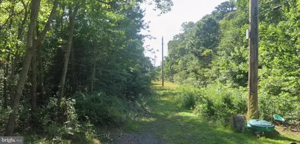 439 E Barnegat Ave, BAYVILLE, NJ 08721