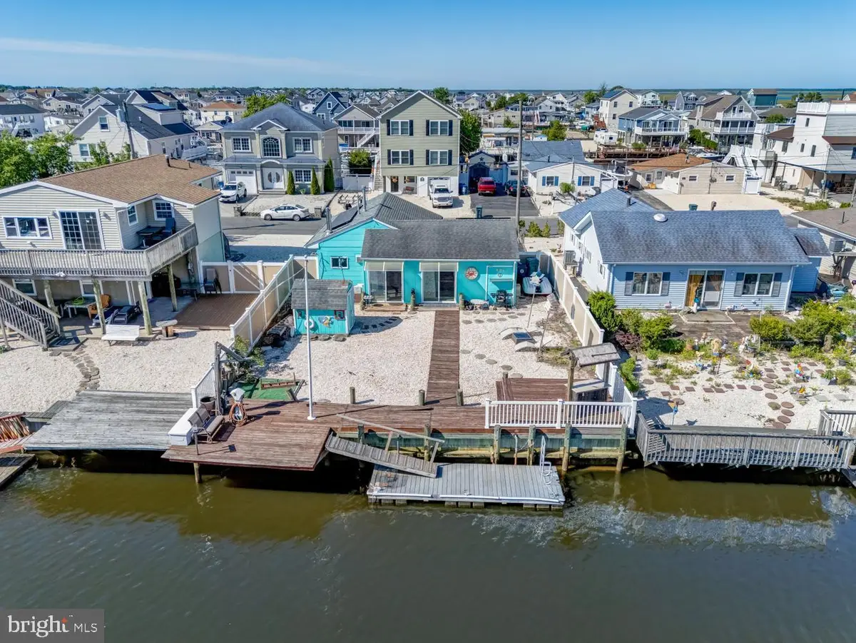 30 W Mohawk Dr, Little Egg Harbor, NJ 08087 - #1