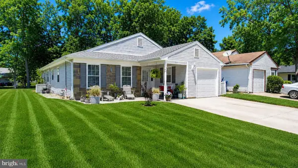 210 Lexington Dr, TUCKERTON, NJ 08087