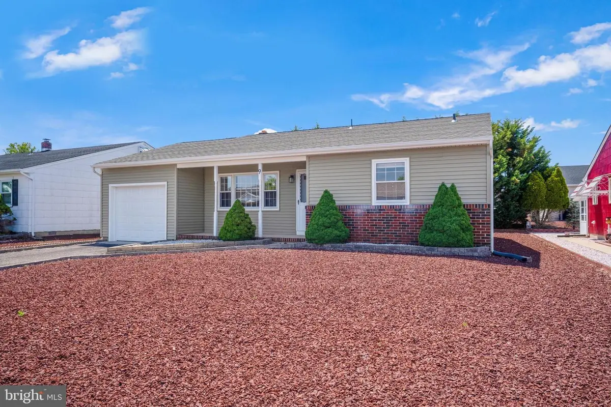9 Norway Rd, Toms River, NJ 08757 - #1