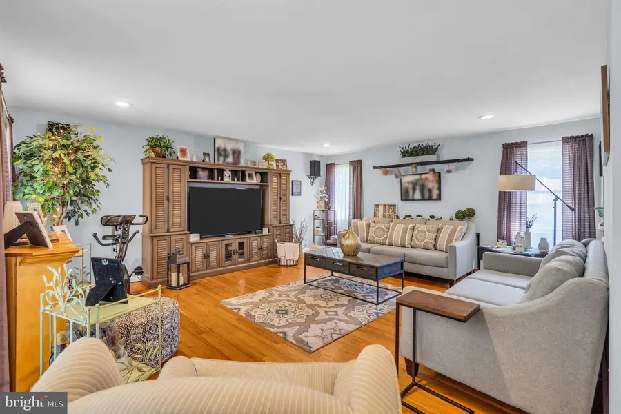 808 Tappan St, Forked River, NJ 08731 - #2
