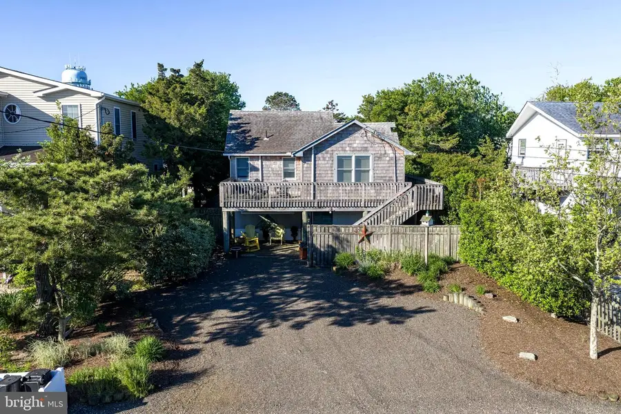 18 W 7th St, Barnegat Light, NJ 08006 - #2