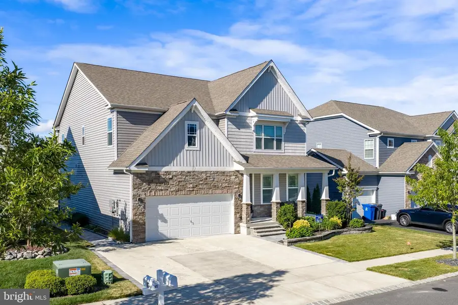 51 Ashburn Ave, Manahawkin, NJ 08050 - #2