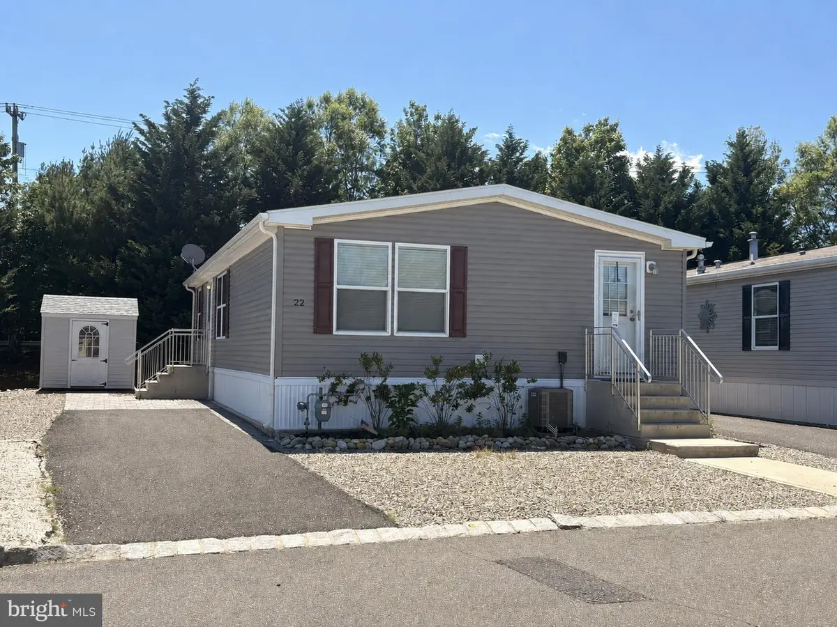 22 Baltimore Dr., Manahawkin, NJ 08050 - #1