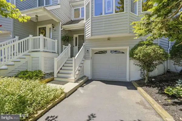 326 Scarlet Ct, TOMS RIVER, NJ 08753
