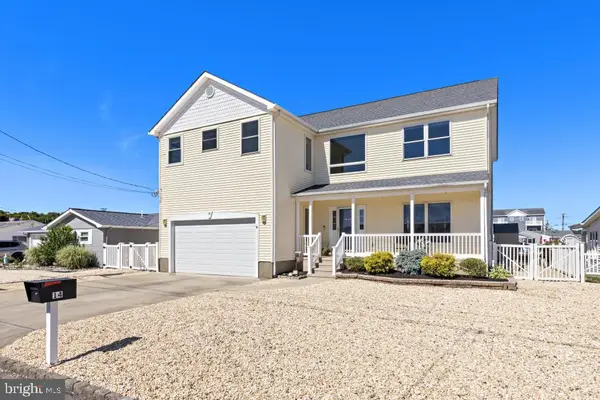 14 Jolly Roger Way, WARETOWN, NJ 08758