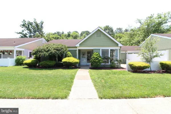 680-b Huntington Dr, MANCHESTER TOWNSHIP, NJ 08759