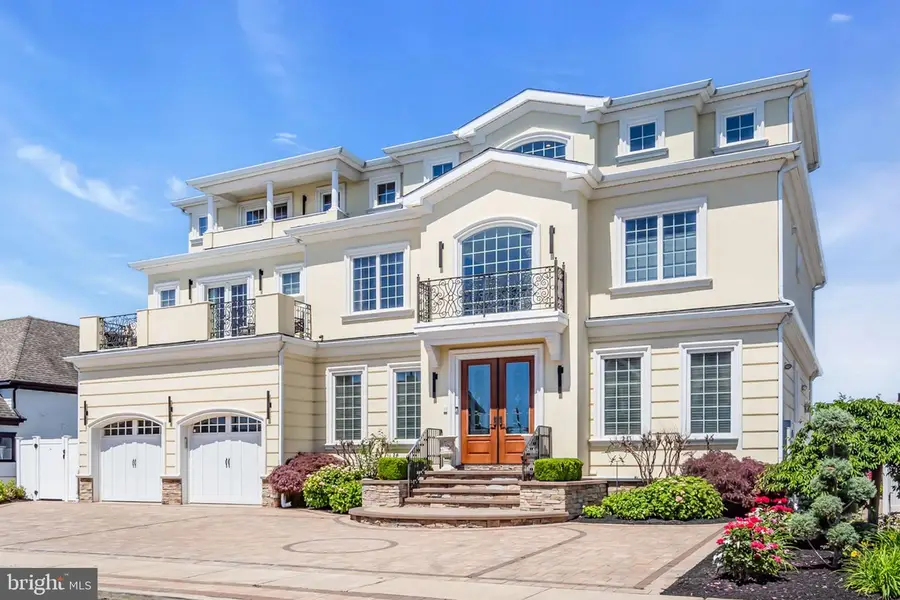 32 Freeman Ct, Toms River, NJ 08753 - #2