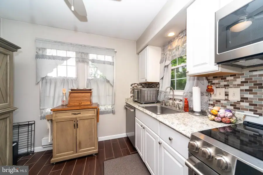 6 Stoneham Pl, Manchester, NJ 08759 - #3