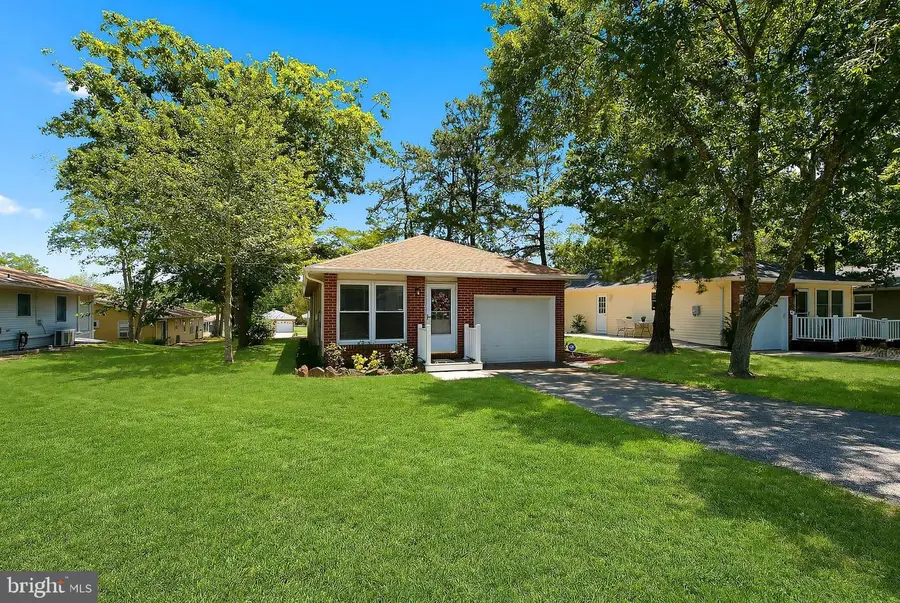 37 Sycamore Rd, Manahawkin, NJ 08050 - #2
