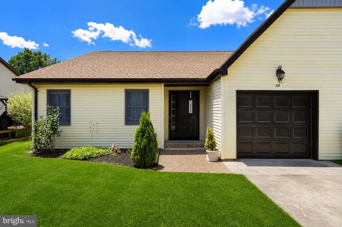 10 Cedar Ave, Manahawkin, NJ 08050 - #1
