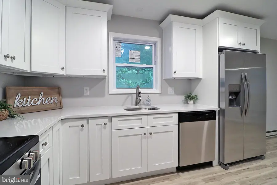 11 Pomona Dr, Barnegat, NJ 08005 - #3