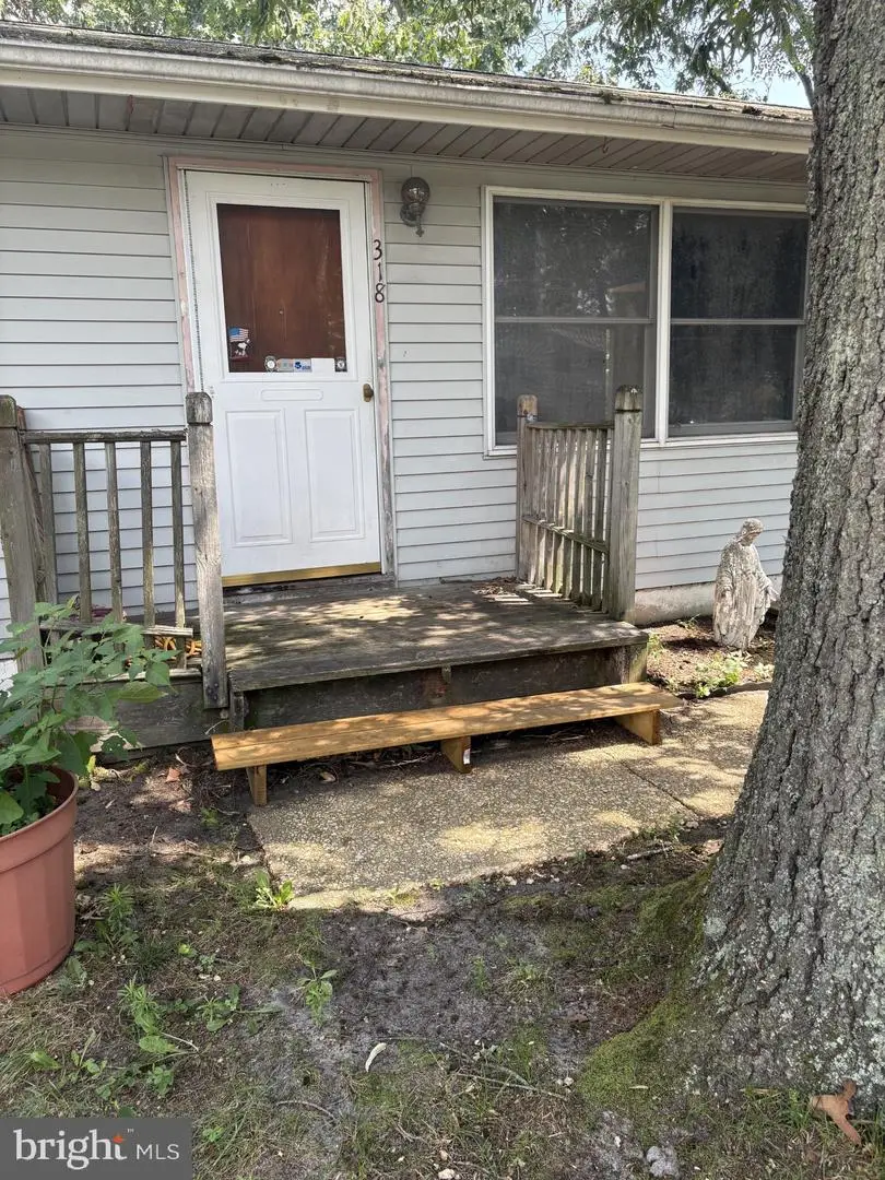 318 Laurel Blvd, Lanoka Harbor, NJ 08734 - #3