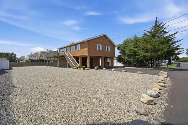 402 Kelly Ave, TUCKERTON, NJ 08087