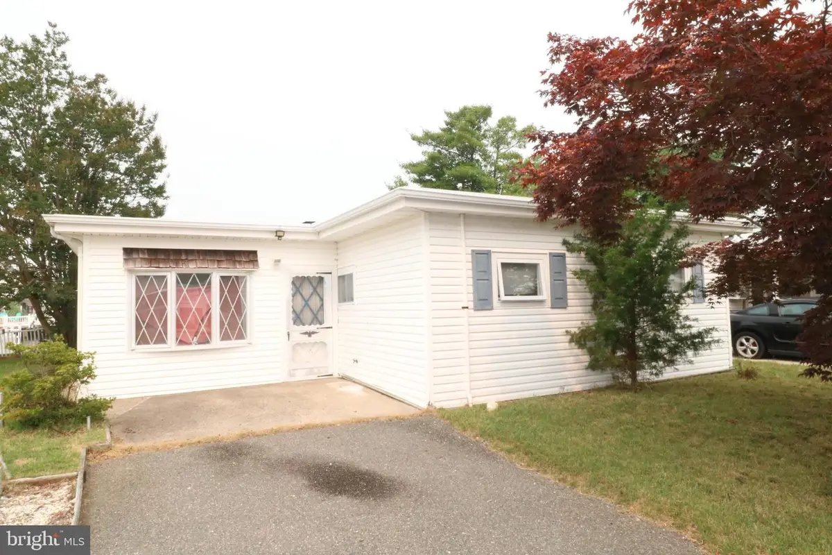 40 W Anchor Dr, Tuckerton, NJ 08087 - #1