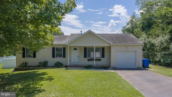 7 Cedar Hill Dr, WEST CREEK, NJ 08092
