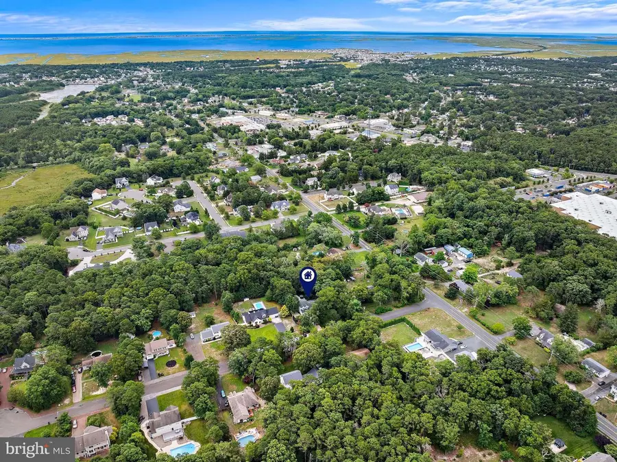 4 Pine Oak Dr, Little Egg Harbor, NJ 08087 - #2