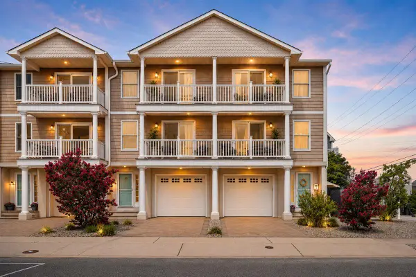 304 Halsey Ave #e, SEASIDE HEIGHTS, NJ 08751
