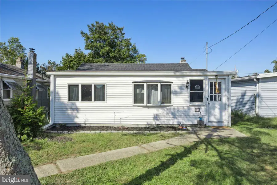 81 River Dr, Toms River, NJ 08753 - #2