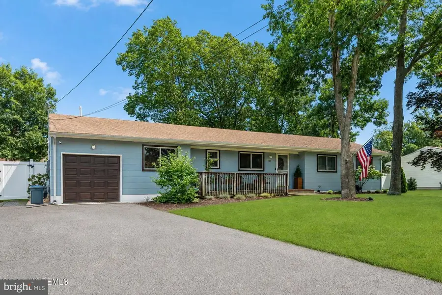 561 Oakhollow Ln, Lanoka Harbor, NJ 08734 - #2