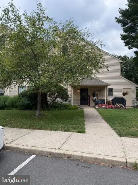 210 Begonia Ct, JACKSON, NJ 08527