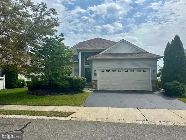 12 Lorenzo Rd, MANCHESTER TOWNSHIP, NJ 08759