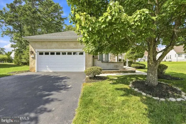 6 Minot Light Ct, BARNEGAT, NJ 08005