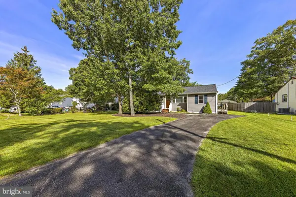 211 3rd Ave, TUCKERTON, NJ 08087