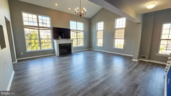 51 Farrah Drive #1611, MANAHAWKIN, NJ 08050