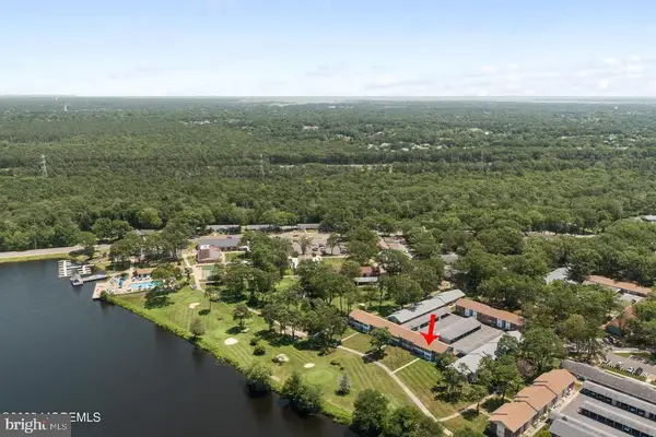 39 E Cambridge Ct, LAKEWOOD, NJ 08701