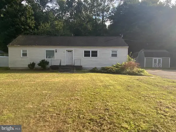 24 Tower Rd, CREAM RIDGE, NJ 08514