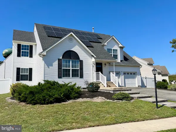 62 Stonegate, TUCKERTON, NJ 08087