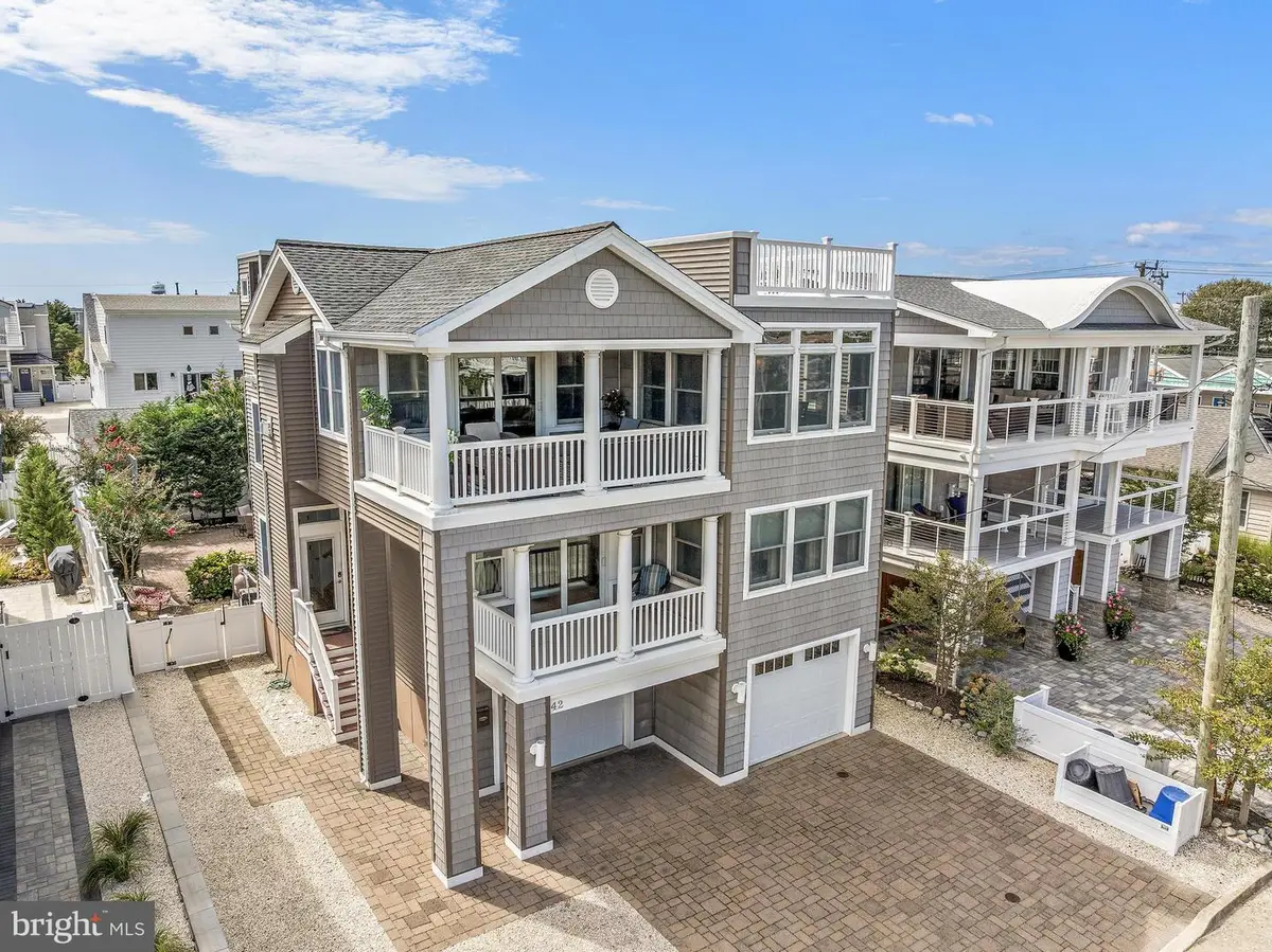 42 N 20th St E, Surf City, NJ 08008 - #1