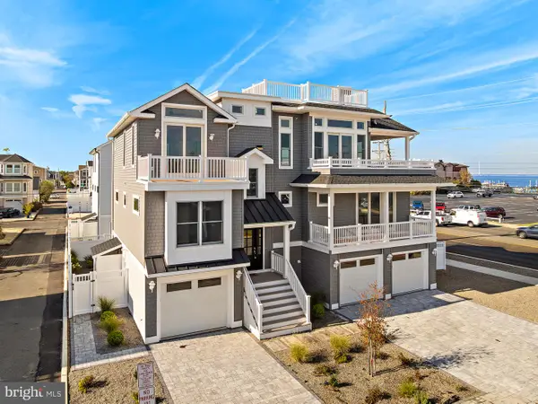 2 E 47th St, LONG BEACH TOWNSHIP, NJ 08008