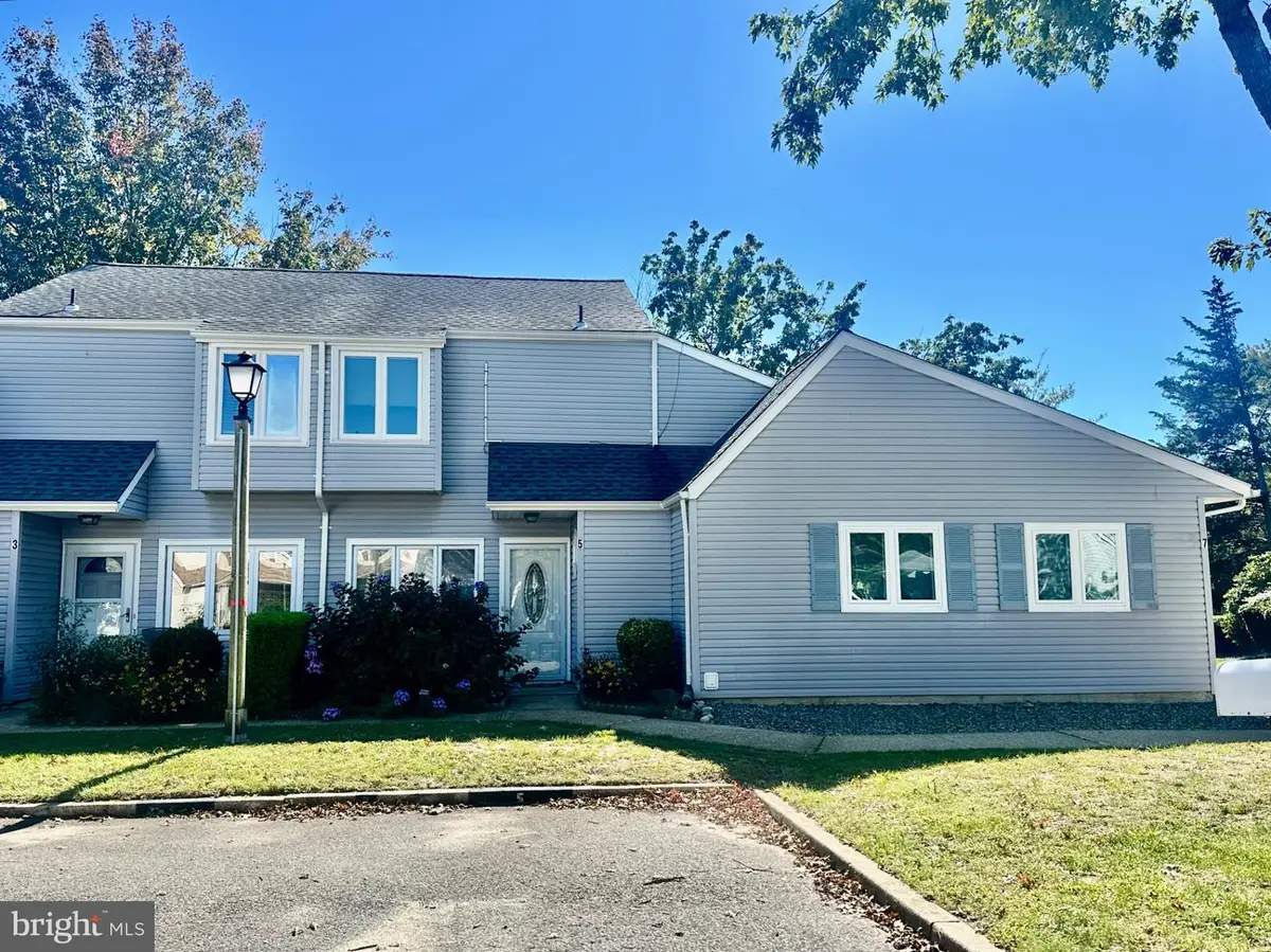 5 S Seas Ct, Barnegat, NJ 08005 - #1