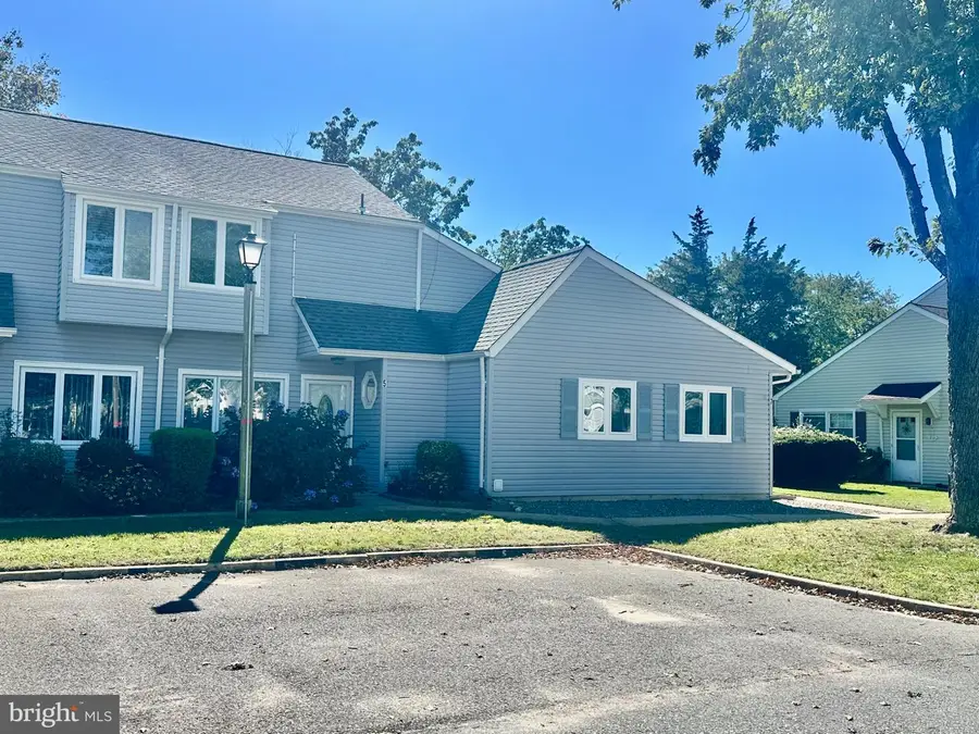 5 S Seas Ct, Barnegat, NJ 08005 - #2