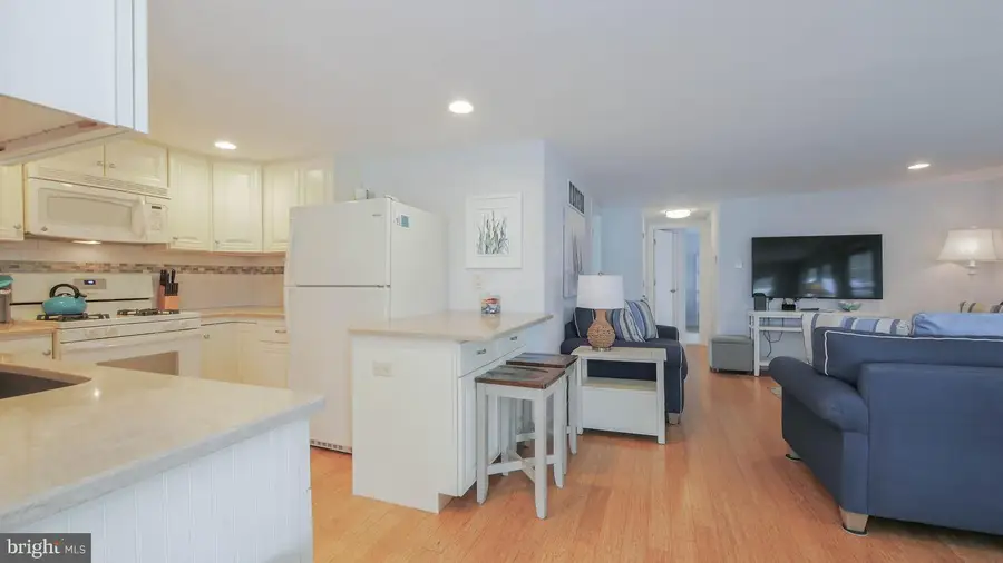 11 E Mercer Ave #10, Harvey Cedars, NJ 08008 - #3