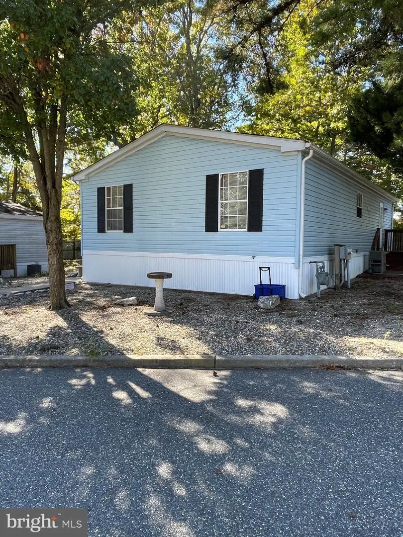 25 Oak Tree Ln, Manahawkin, NJ 08050 - #2
