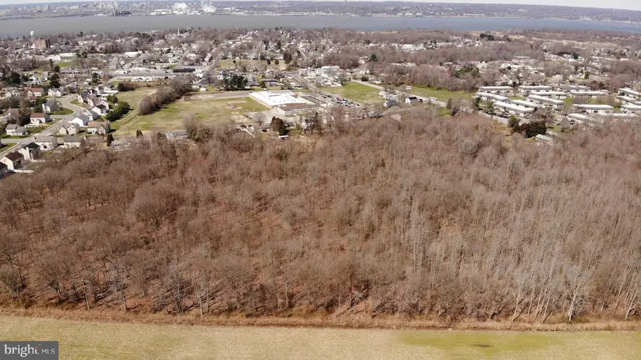 210 Penns Grove Auburn Rd, Penns Grove, NJ 08069 - Image #2