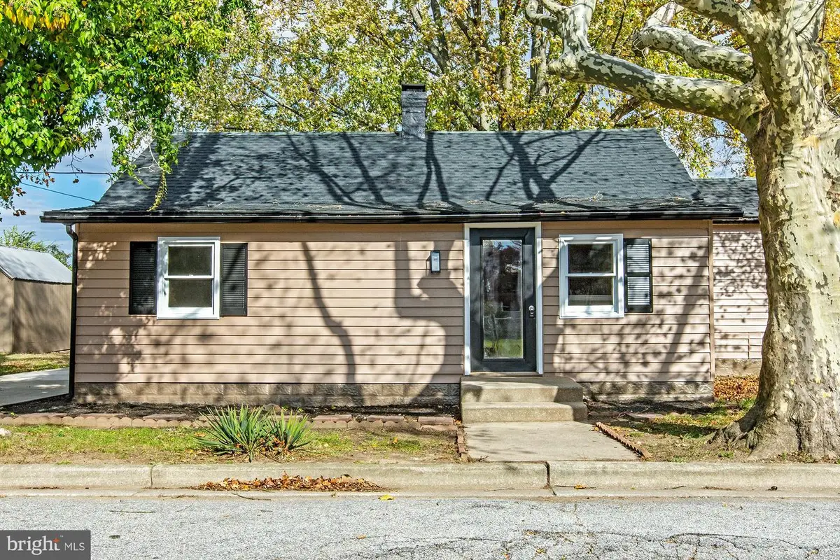 112 Michigan Rd, Pennsville, NJ 08070 - Image #1