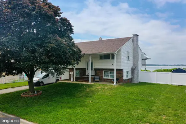 49 Delaware Drive, PENNS GROVE, NJ 08069